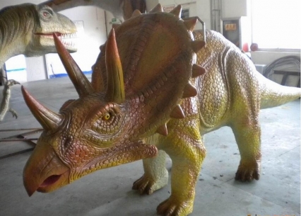 C4D三角龙模型含绑定Triceratops